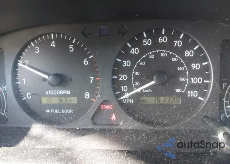 2002 Chevrolet Prizm Lsi из США, поврежденный, VIN 1Y1SK52822Z418377